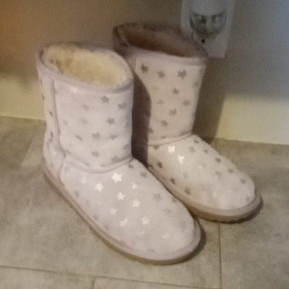 Shoes - UGG boots size 6 women